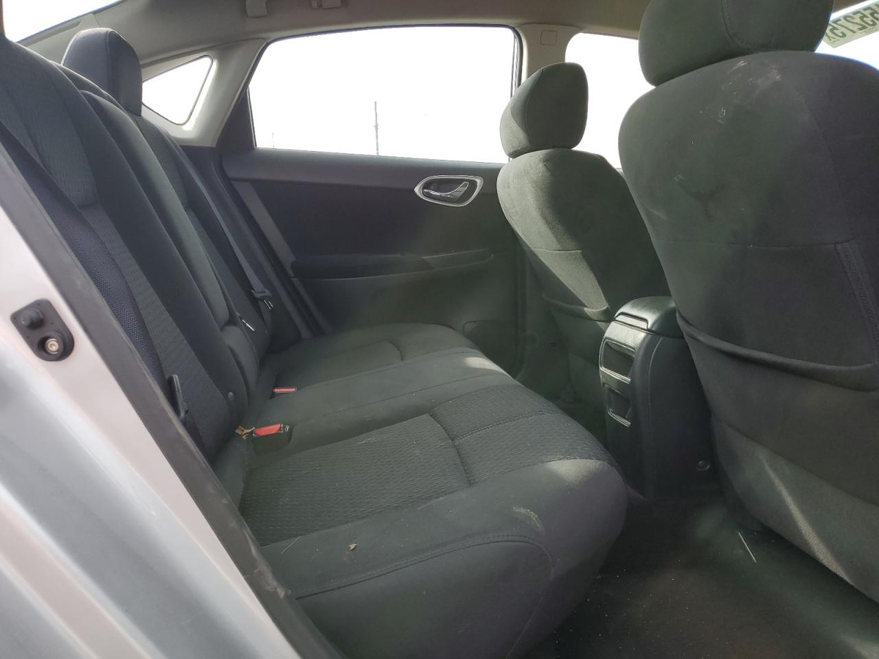 2014 Nissan Sentra - Image 11