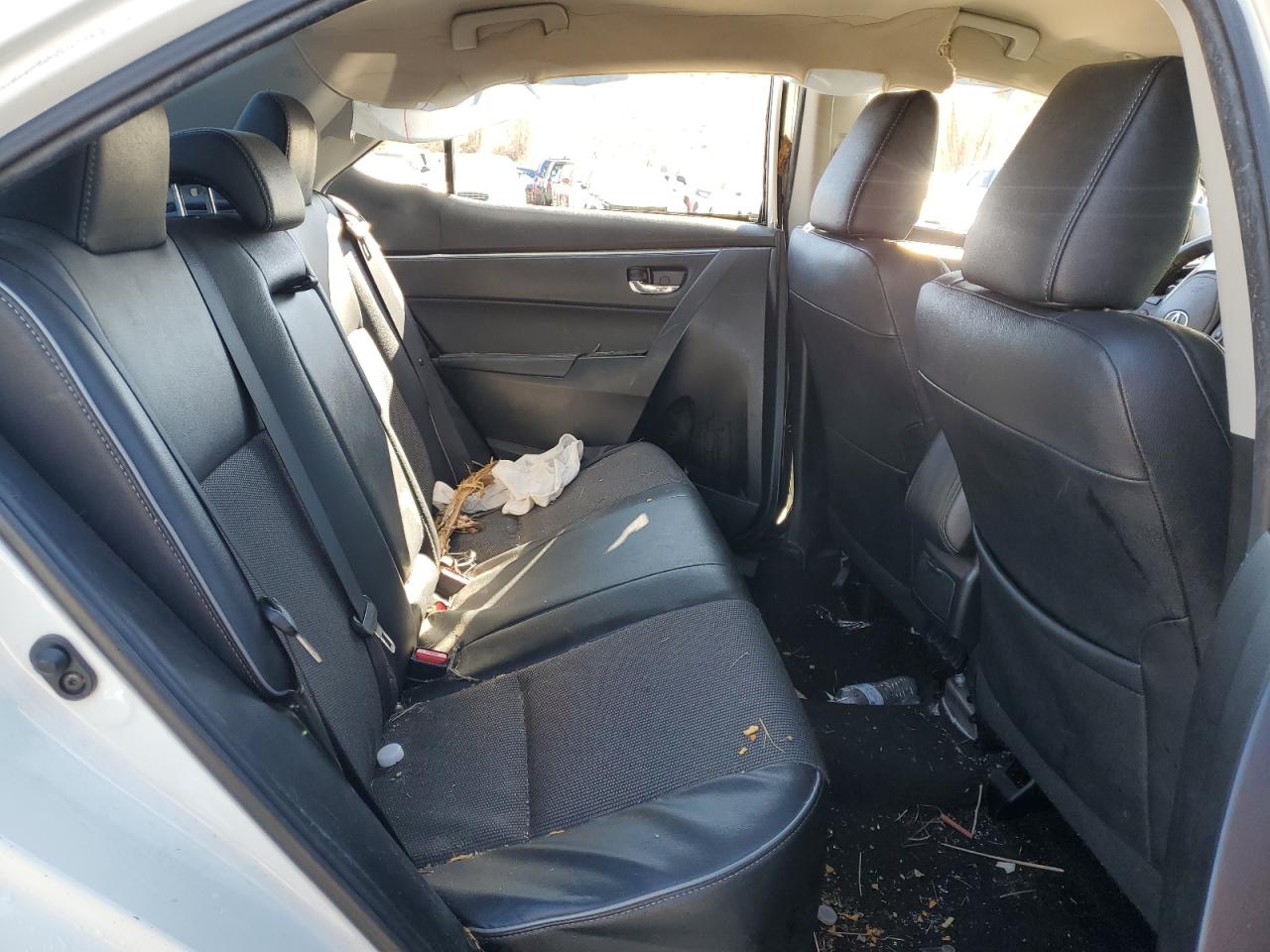 2015 Toyota Corolla - Image 10
