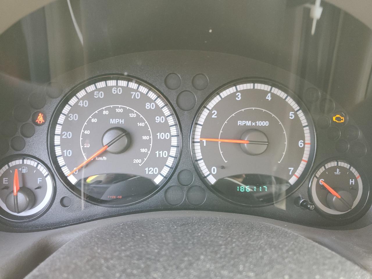 2005 Jeep Liberty (North America) - Image 9