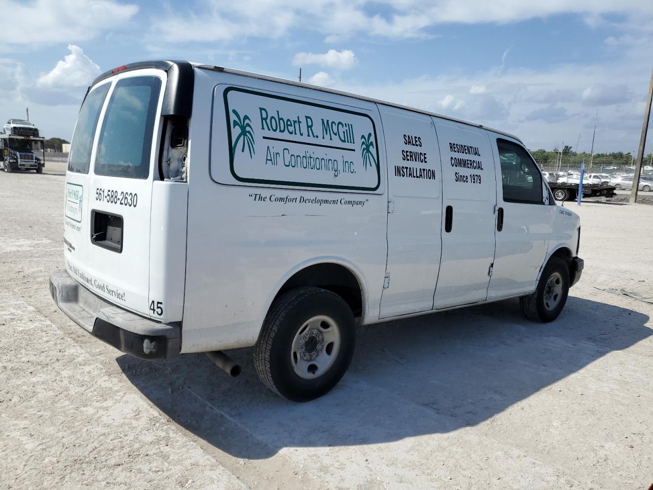 2015 Chevrolet Express - Image 3