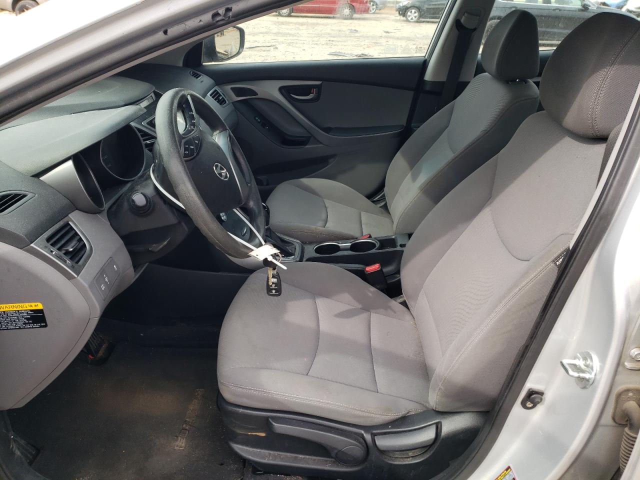 2015 Hyundai Elantra - Image 7