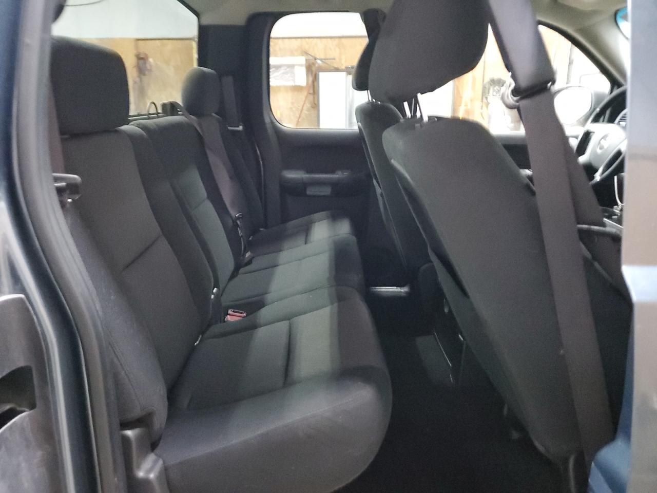 2010 GMC Sierra - Image 10
