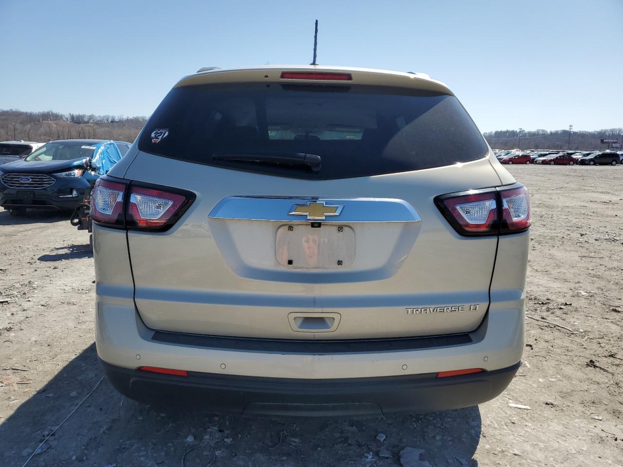 2015 Chevrolet Traverse - Image 6