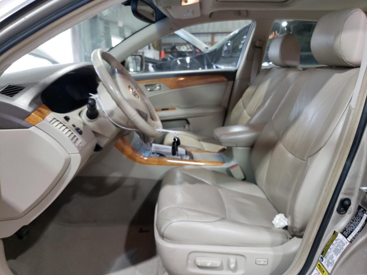 2006 Toyota Avalon - Image 7