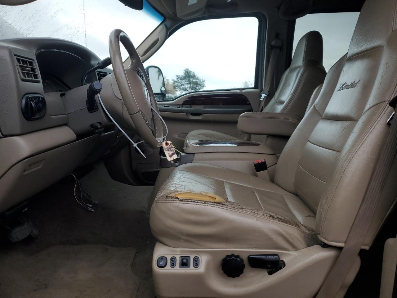2004 Ford Excursion - Image 7