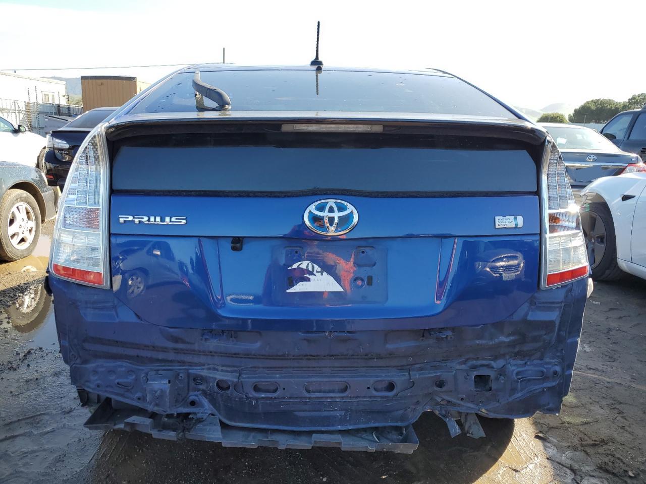 2011 Toyota Prius - Image 6