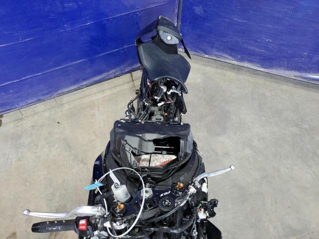 2024 YAMAHA YZFR1 