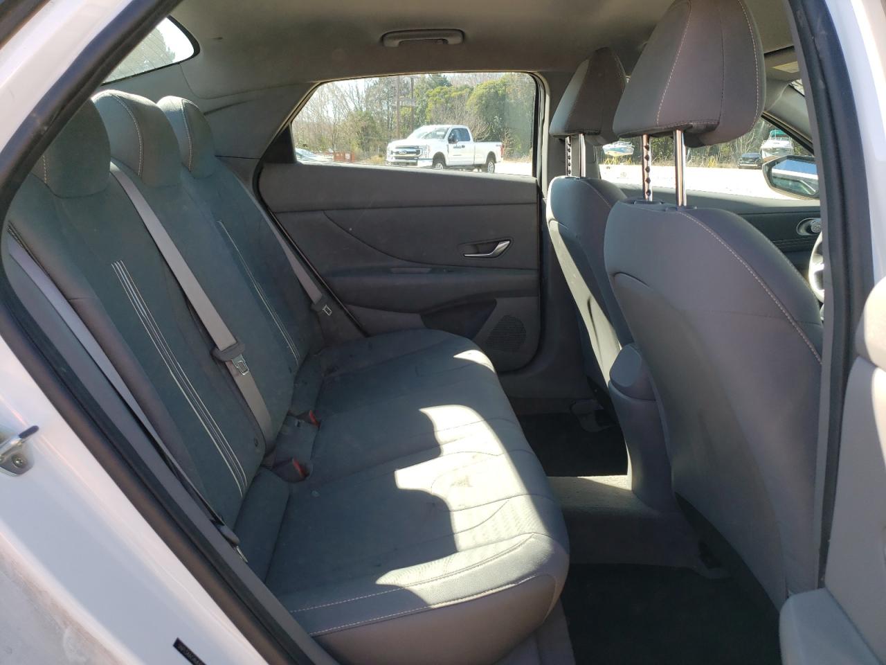 2021 Hyundai Elantra - Image 10