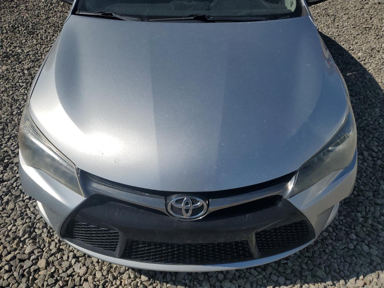 2016 Toyota Camry - Image 11