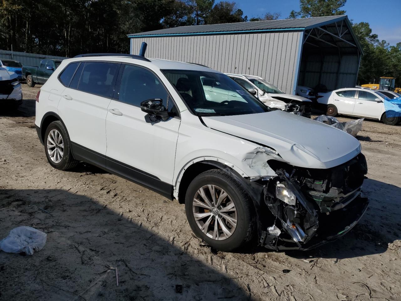 2019 Volkswagen Tiguan - Image 4