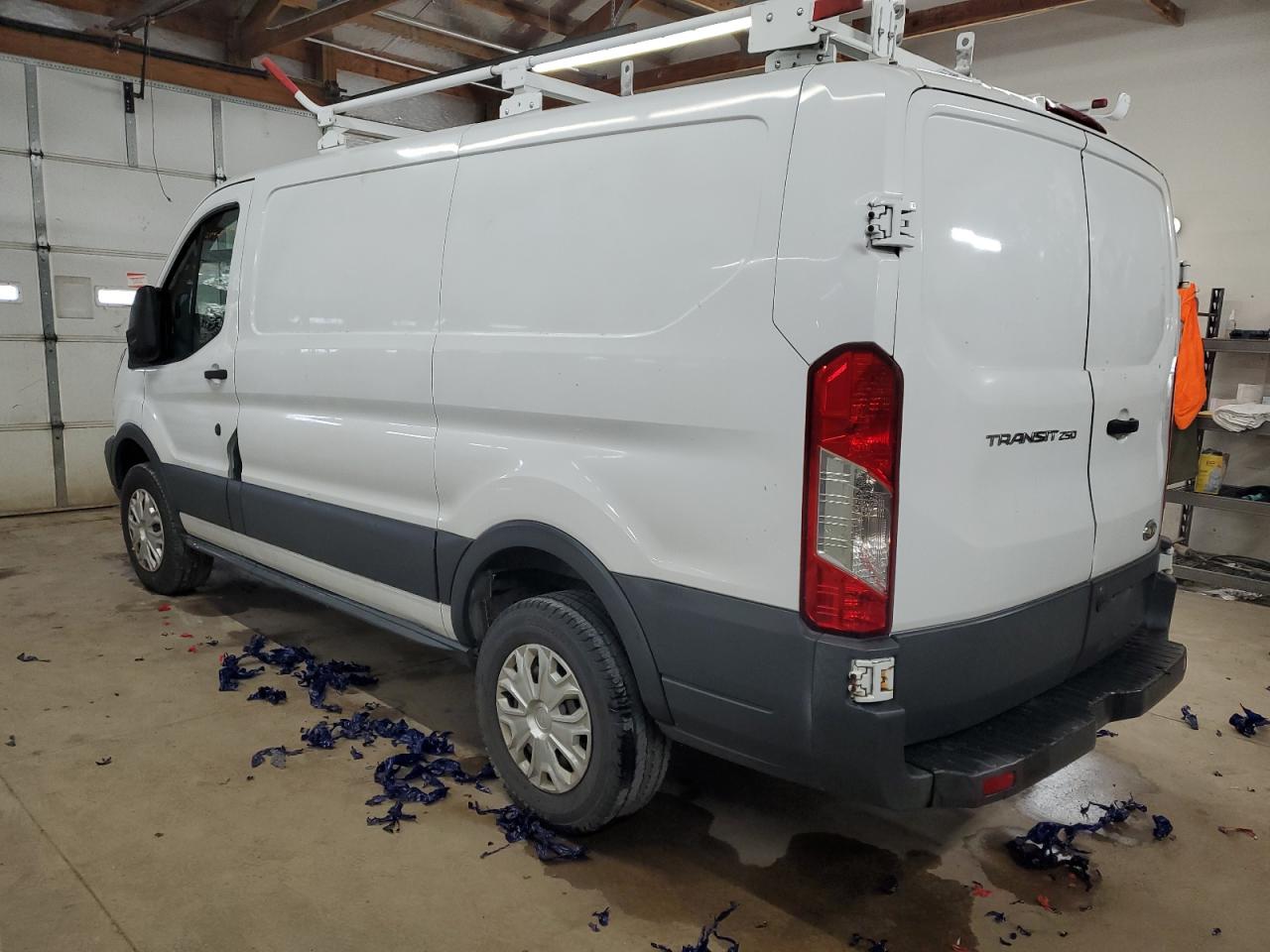 2015 Ford Transit - Image 2