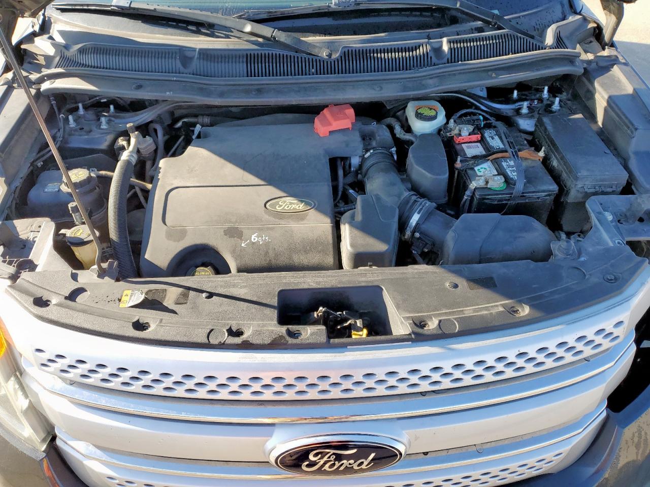 2015 Ford Explorer - Image 12