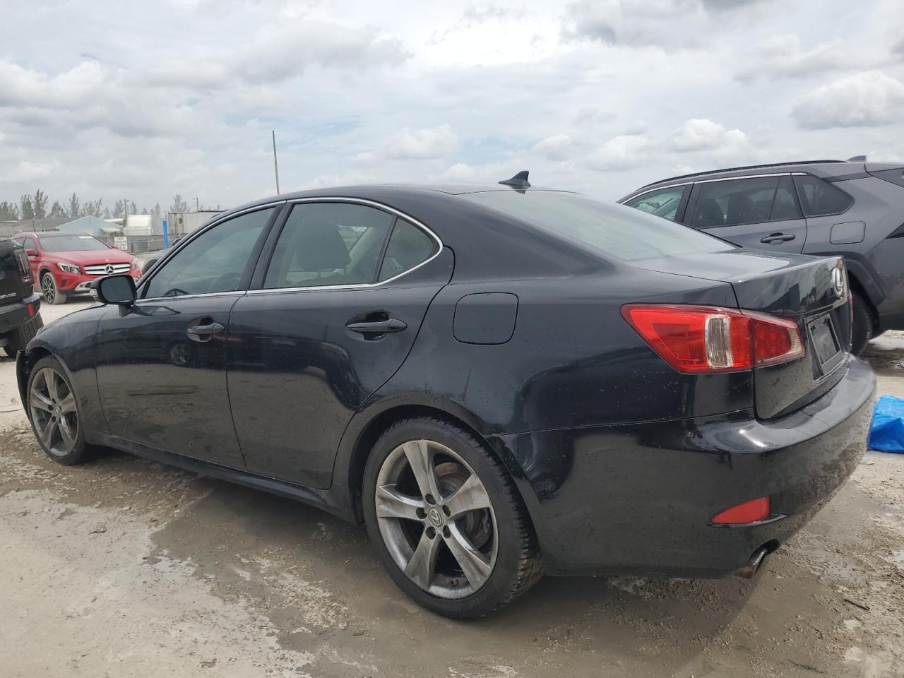 2012 Lexus IS - Image 2