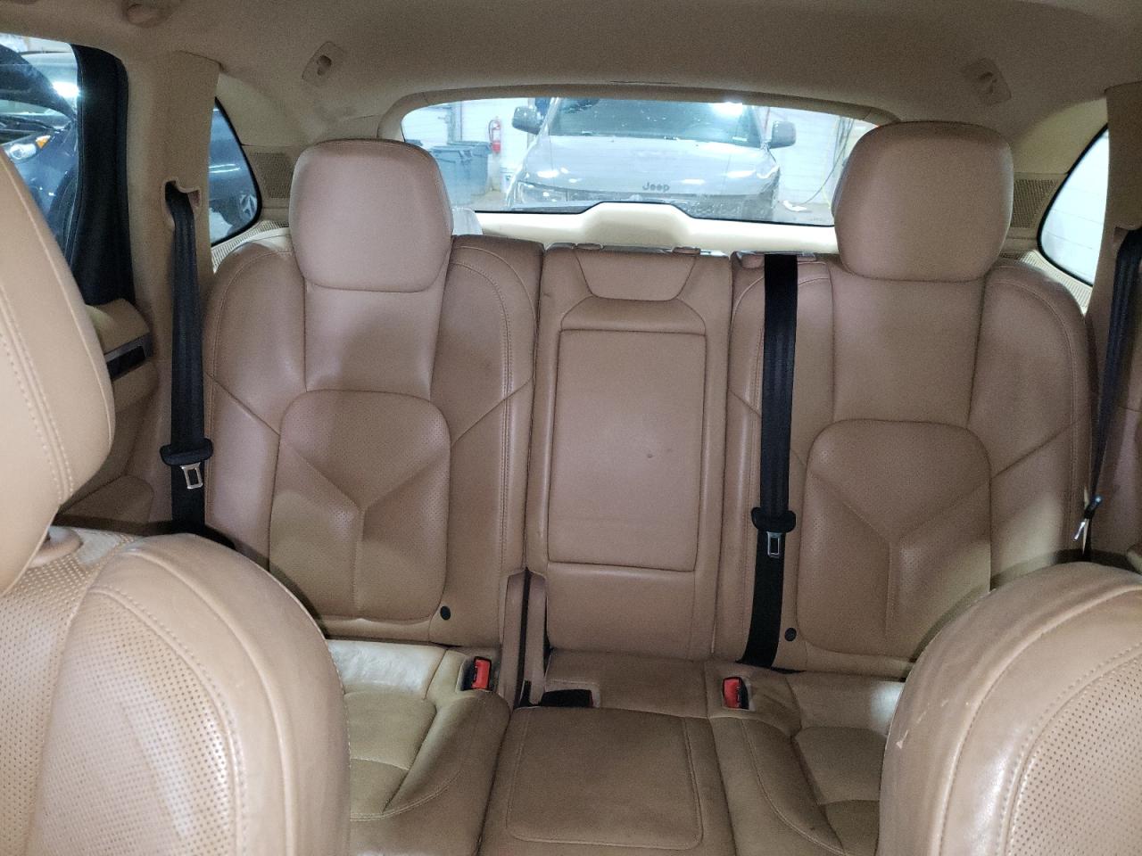 2016 Porsche Cayenne - Image 10