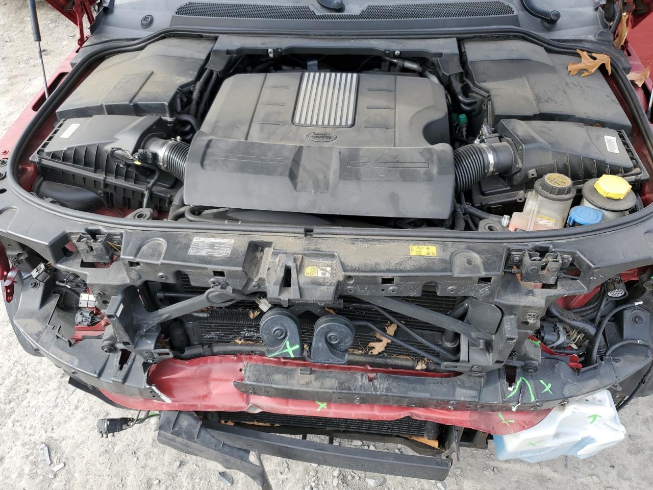 2014 Land Rover LR4 - Image 12