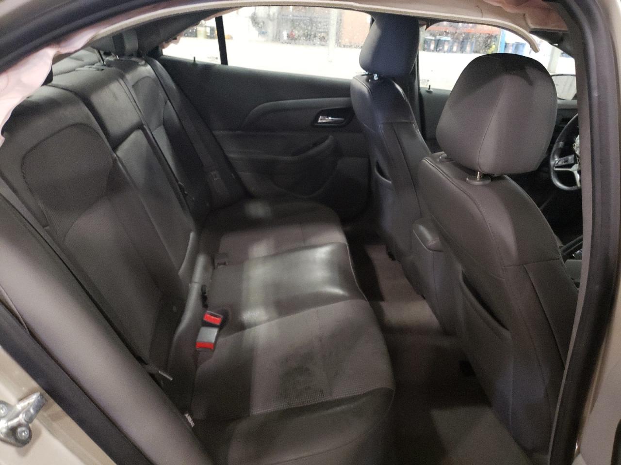 2015 Chevrolet Malibu - Image 12