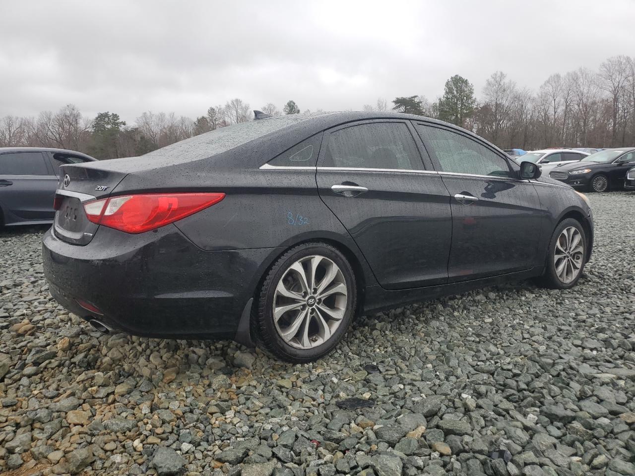 2013 Hyundai Sonata - Image 3
