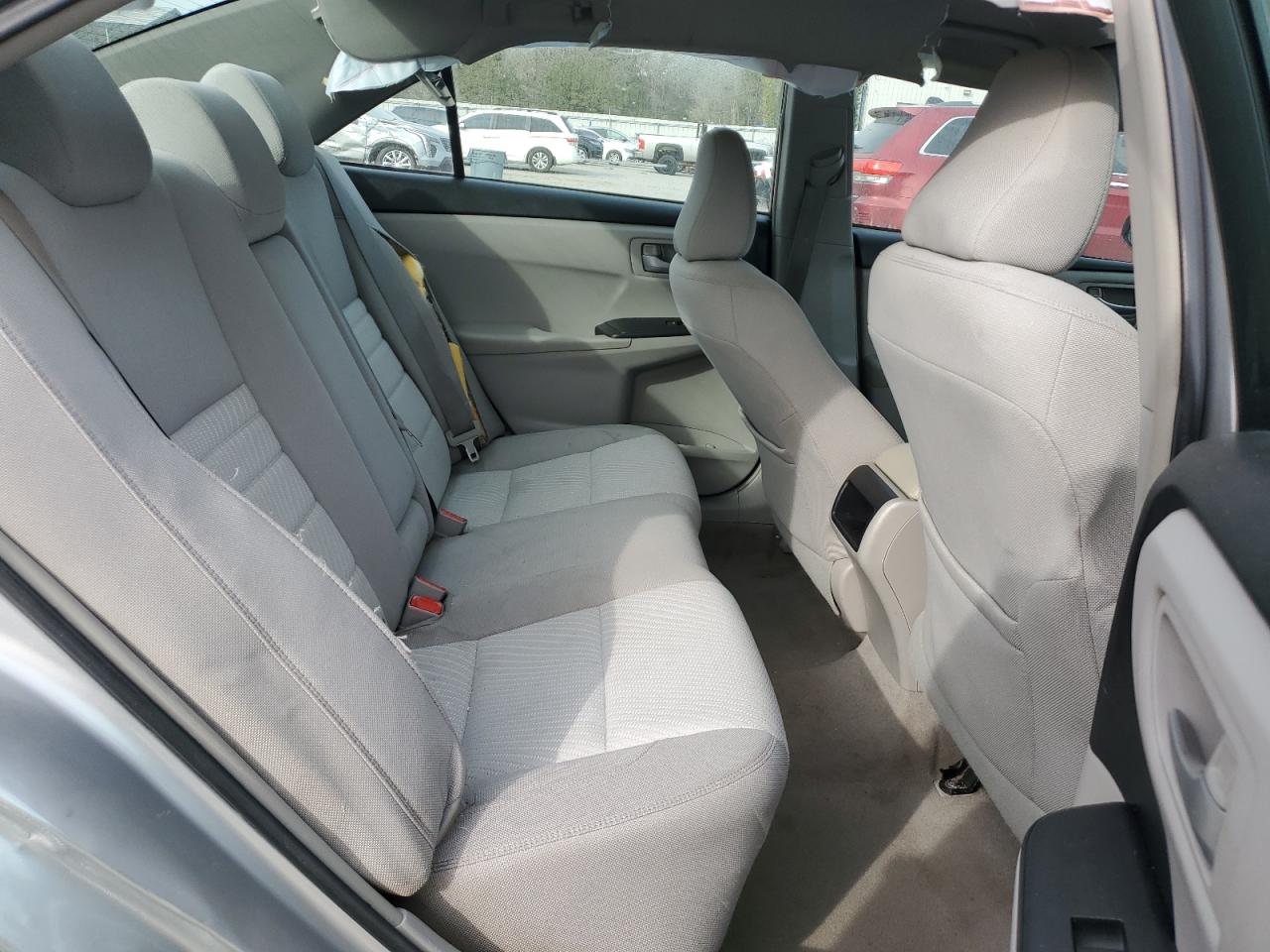 2016 Toyota Camry - Image 11