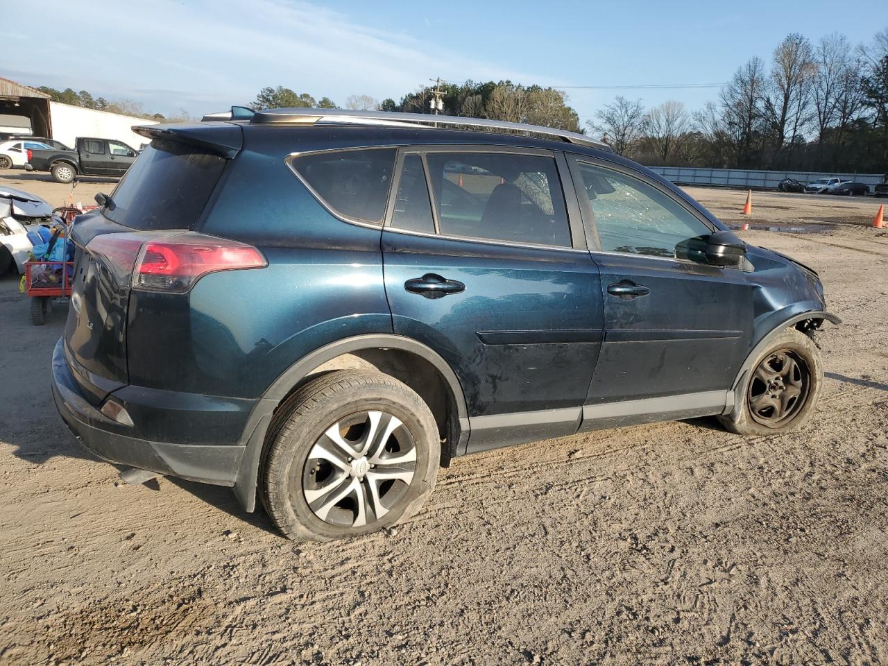 2018 Toyota RAV 4 - Image 3