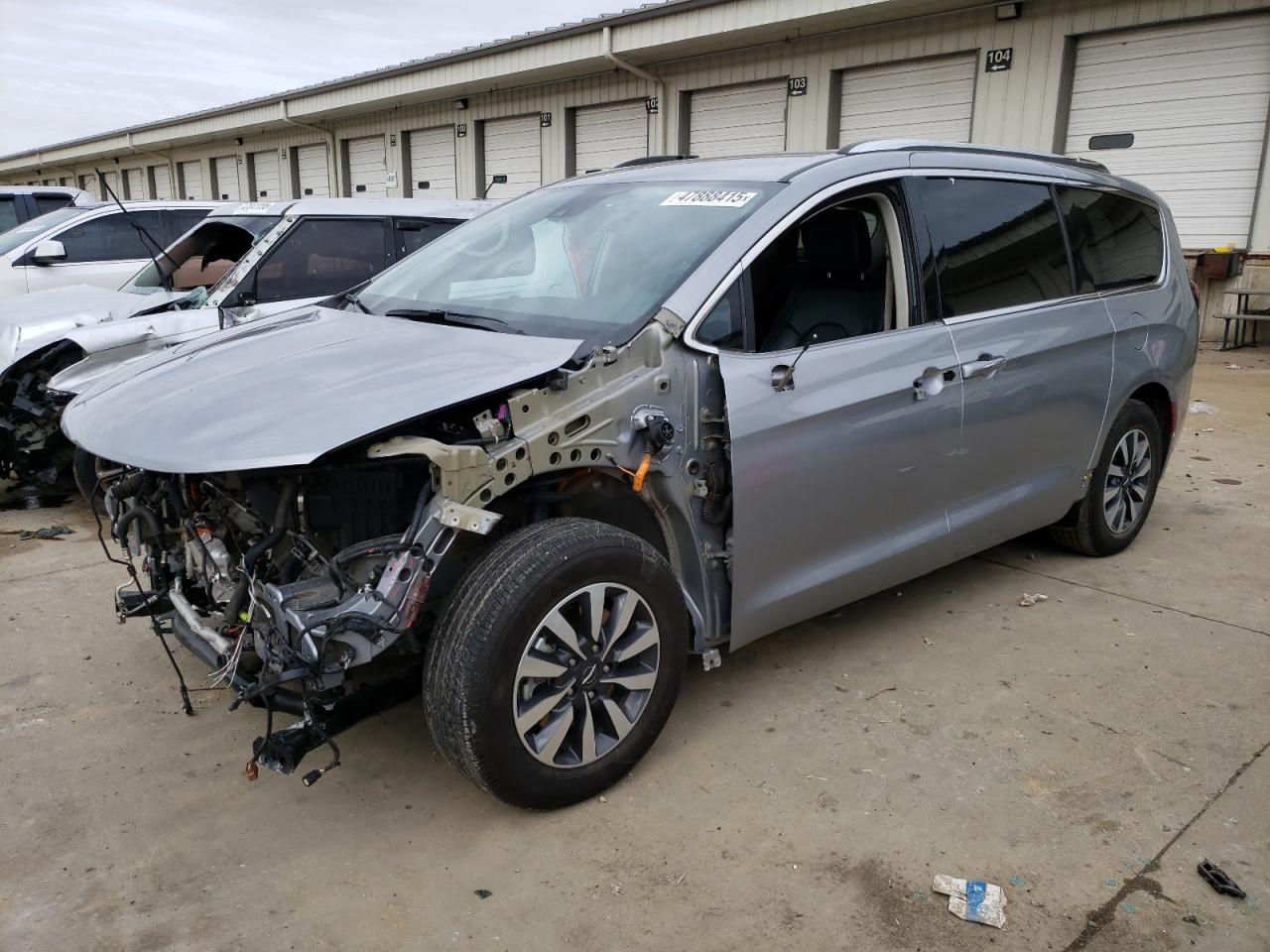 2021 Chrysler Pacifica - Image 1