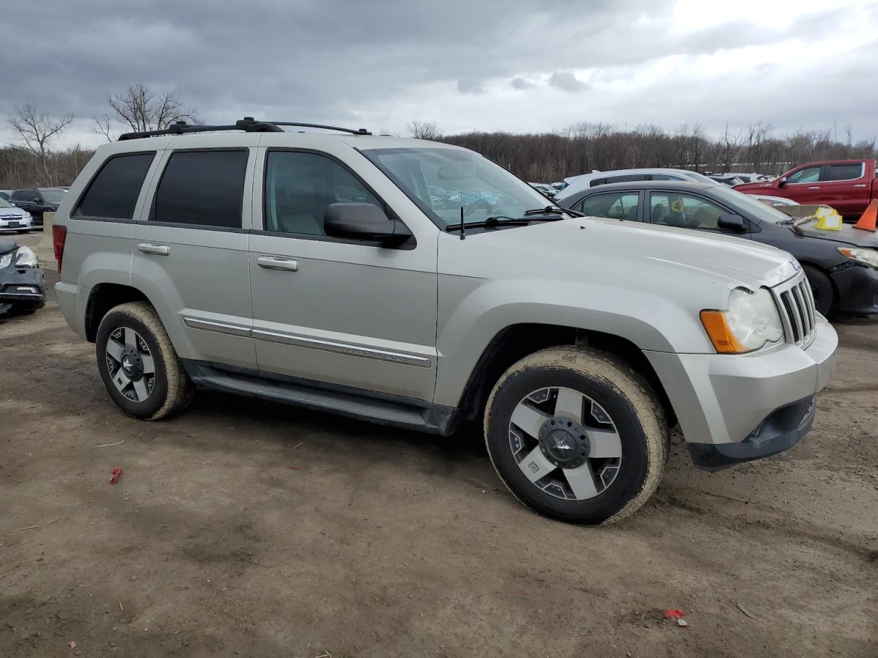 2010 Jeep Grand Cherokee - Image 4