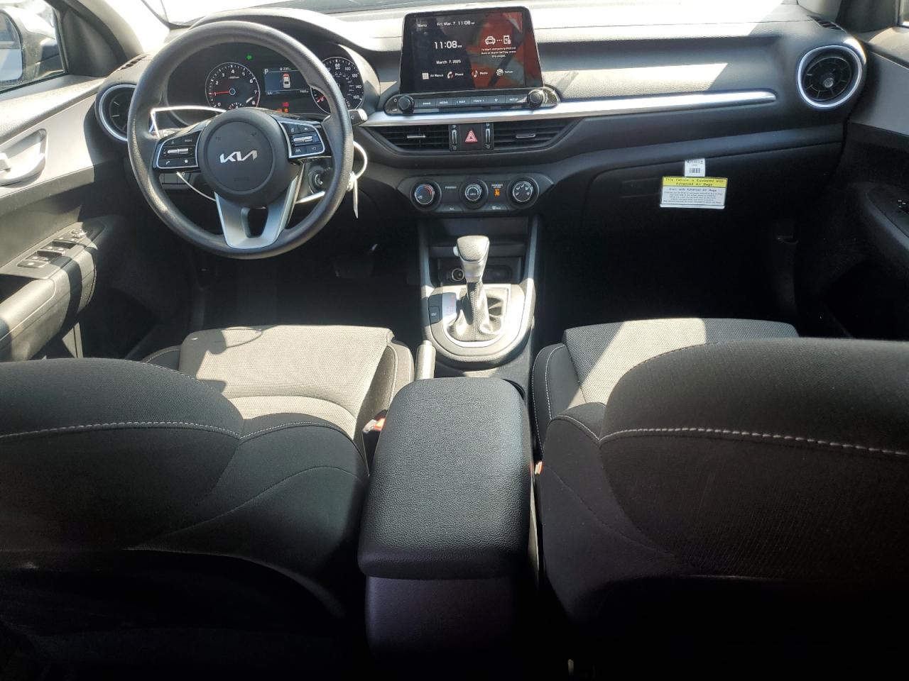 2024 Kia Forte - Image 8