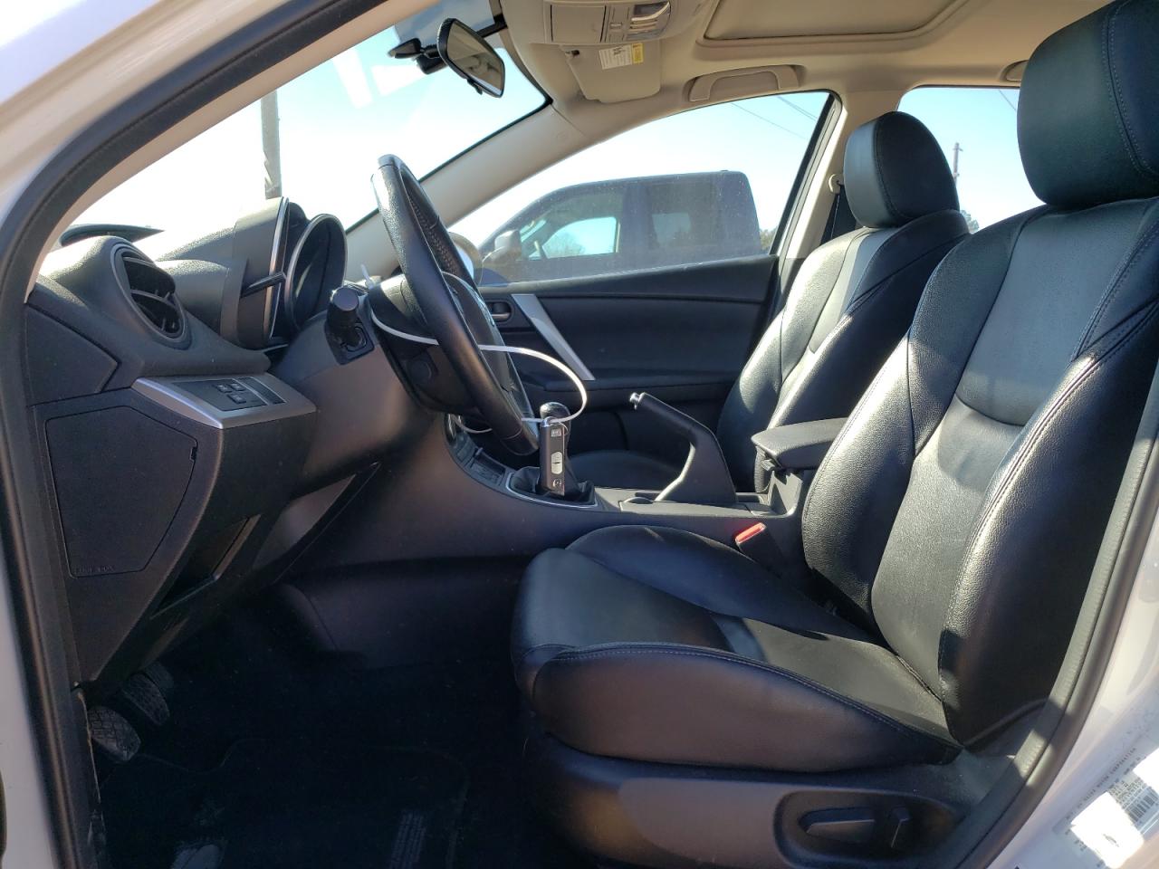 2013 Mazda 3 - Image 7