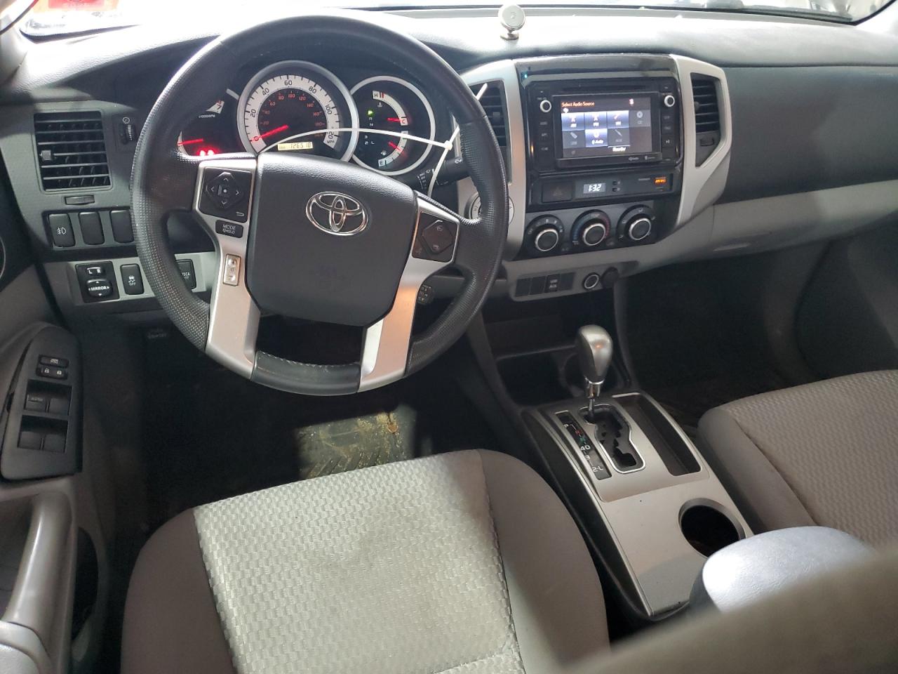 2014 Toyota Tacoma - Image 8