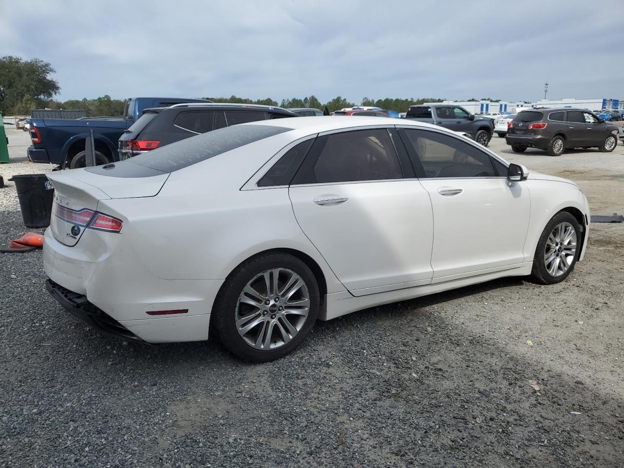 2014 Lincoln MKZ - Image 3