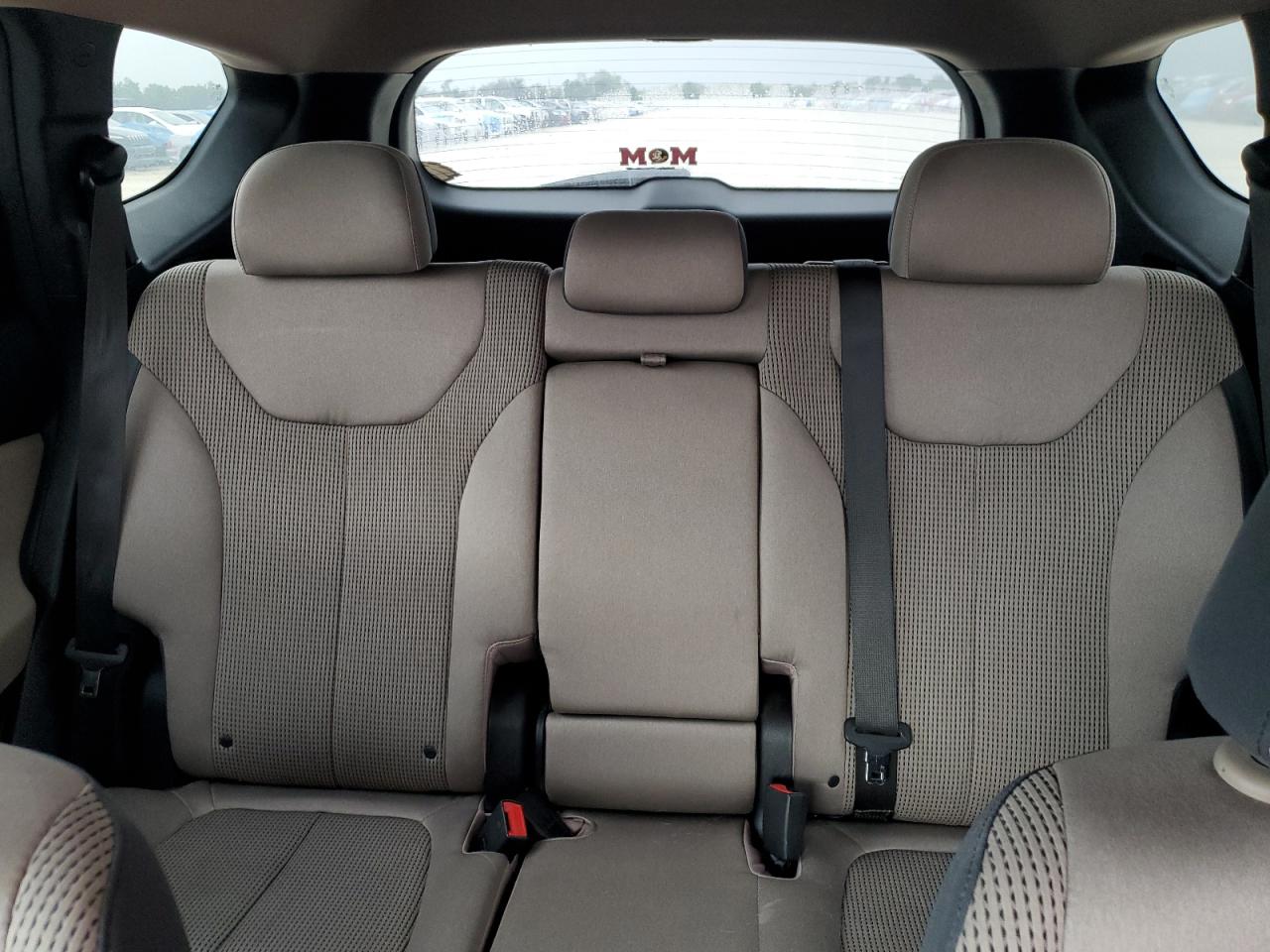 2019 Hyundai Santa Fe - Image 10