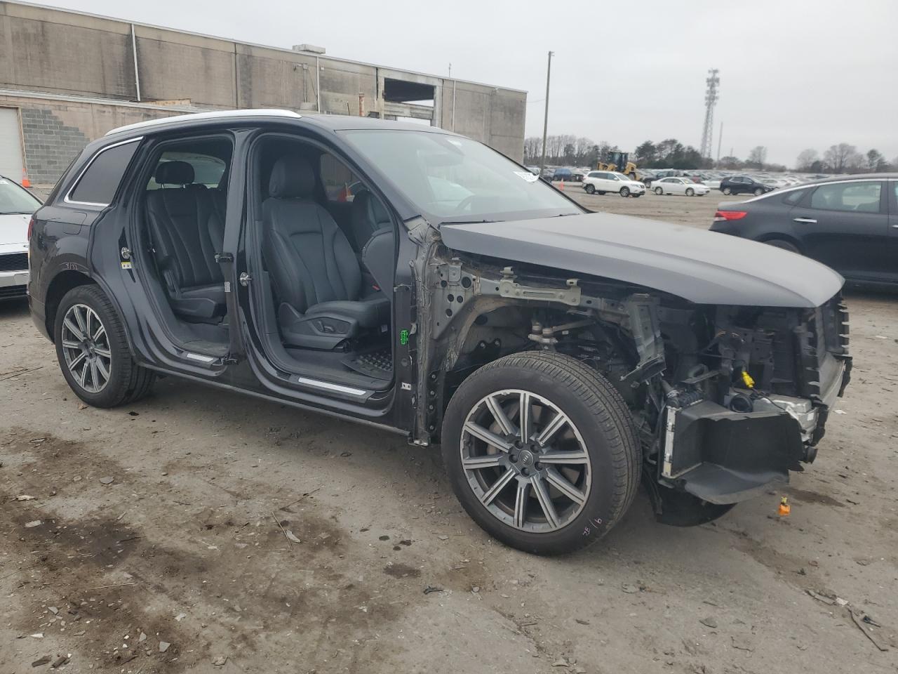 2017 Audi Q7 - Image 4