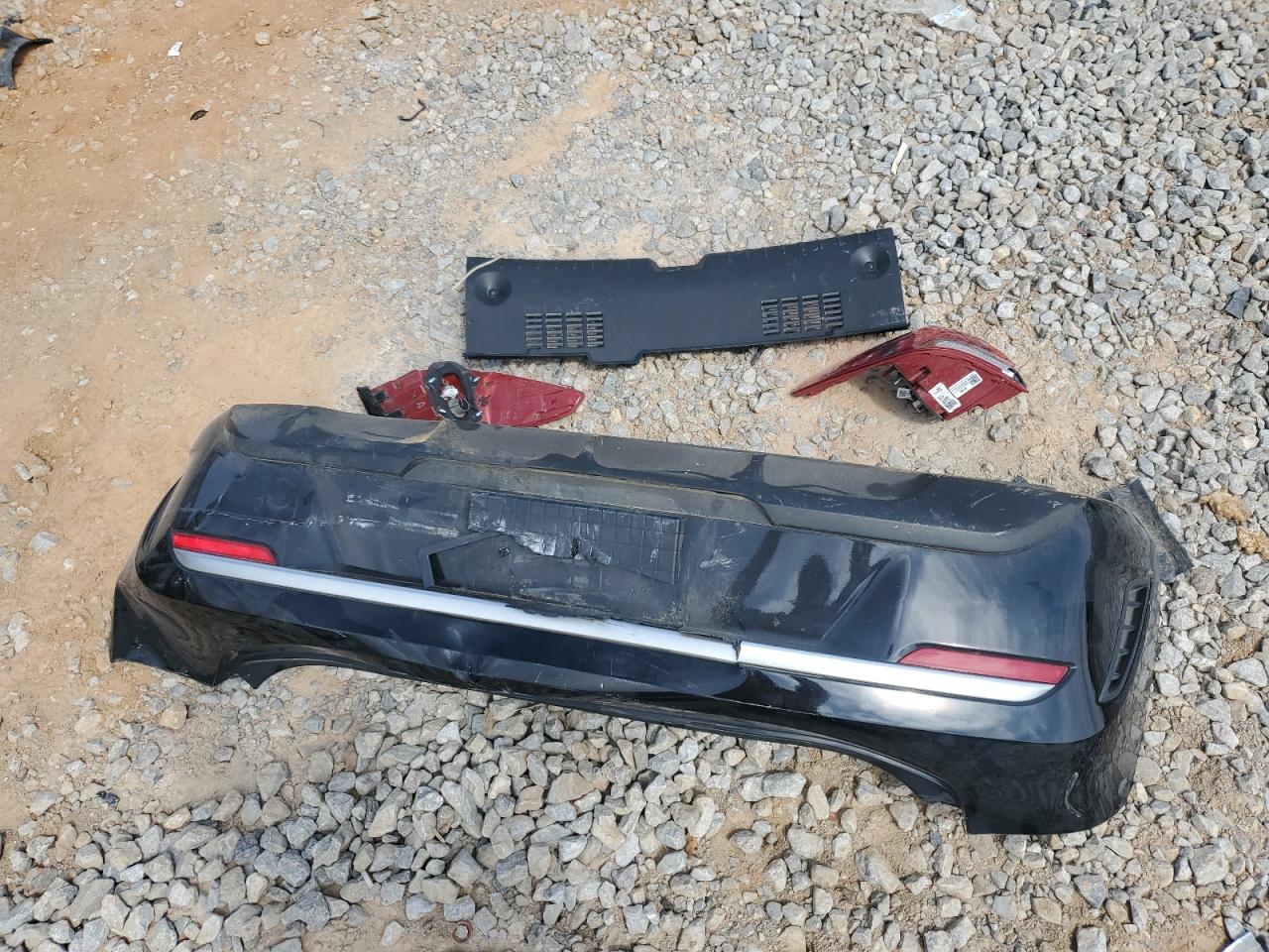 2023 Kia Rio - Image 14