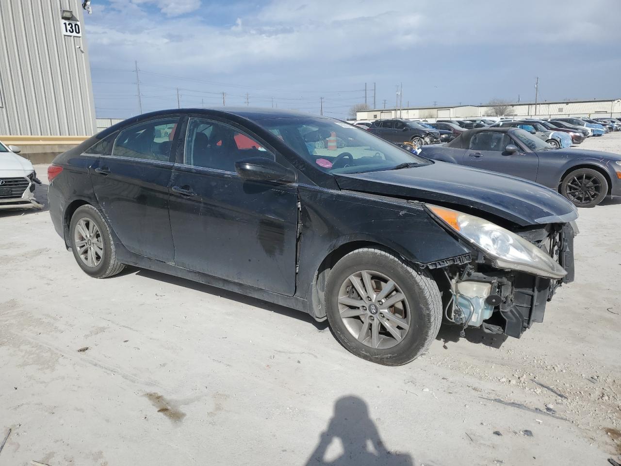 2012 Hyundai Sonata - Image 4