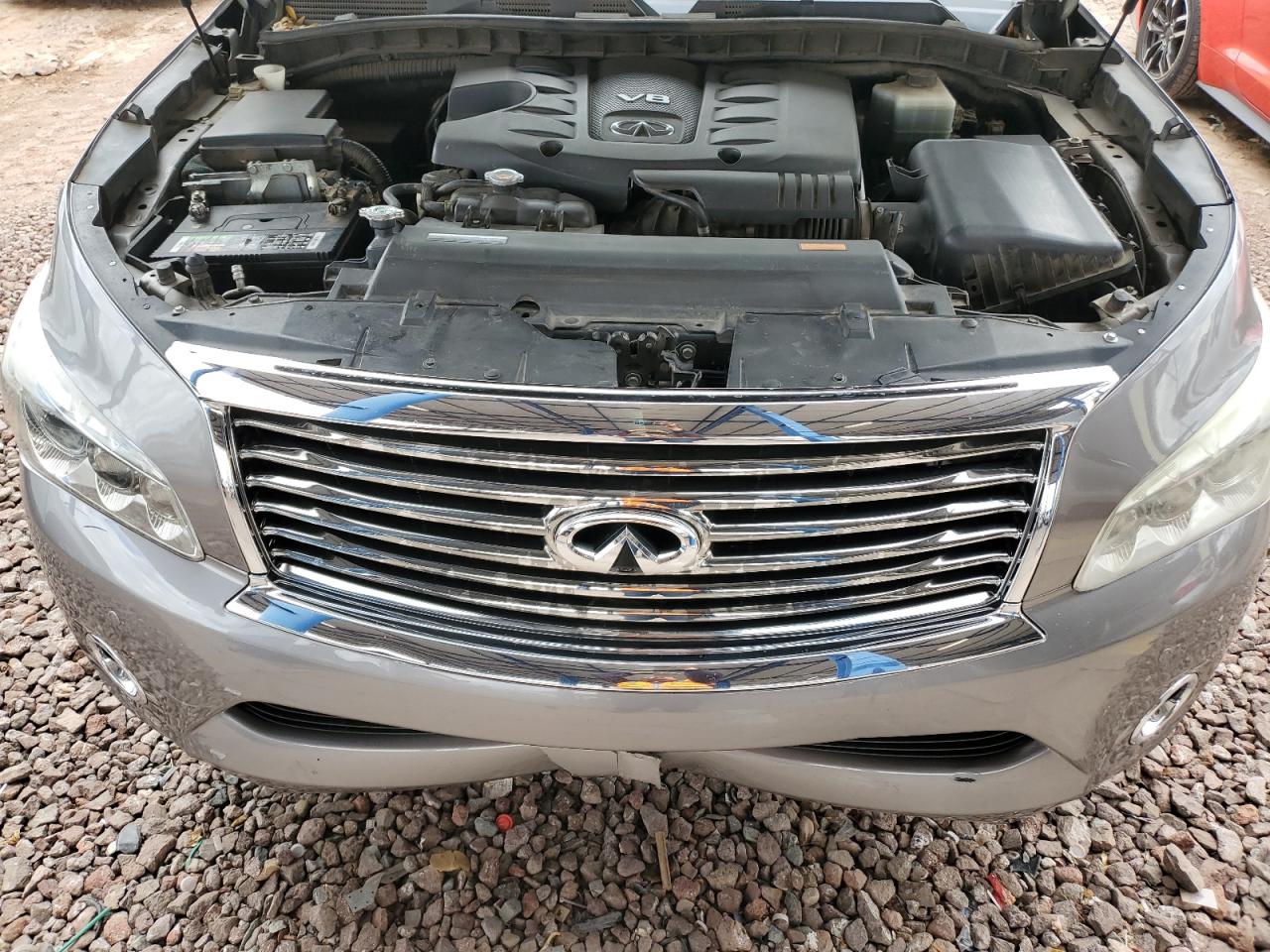 2011 Infiniti QX56 - Image 12