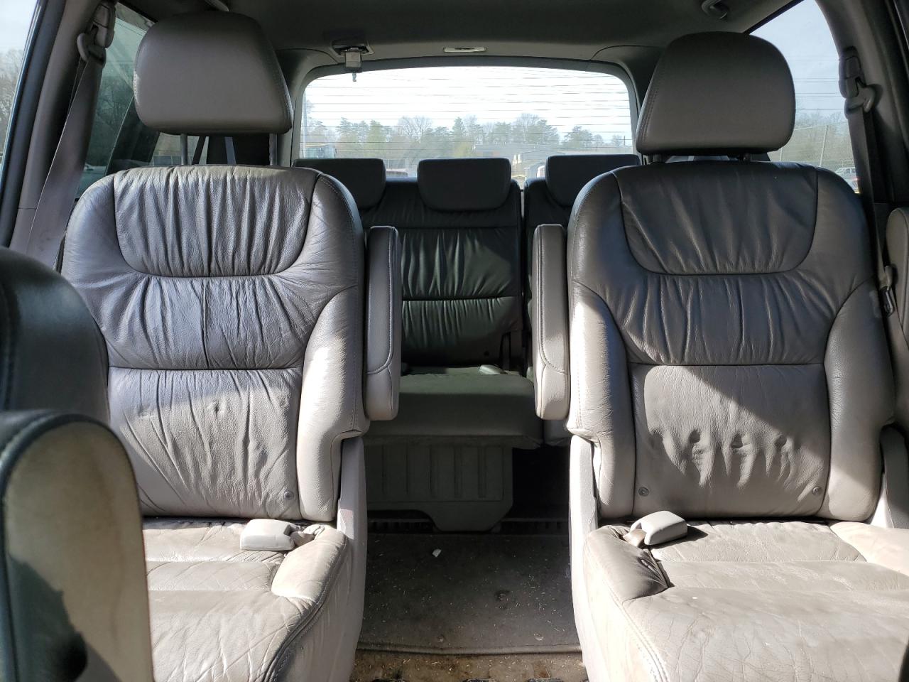 2008 Honda Odyssey - Image 10