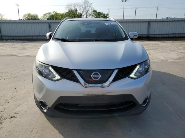  NISSAN ROGUE 2017 Серебристый