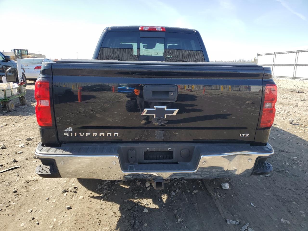 2015 Chevrolet Silverado - Image 6