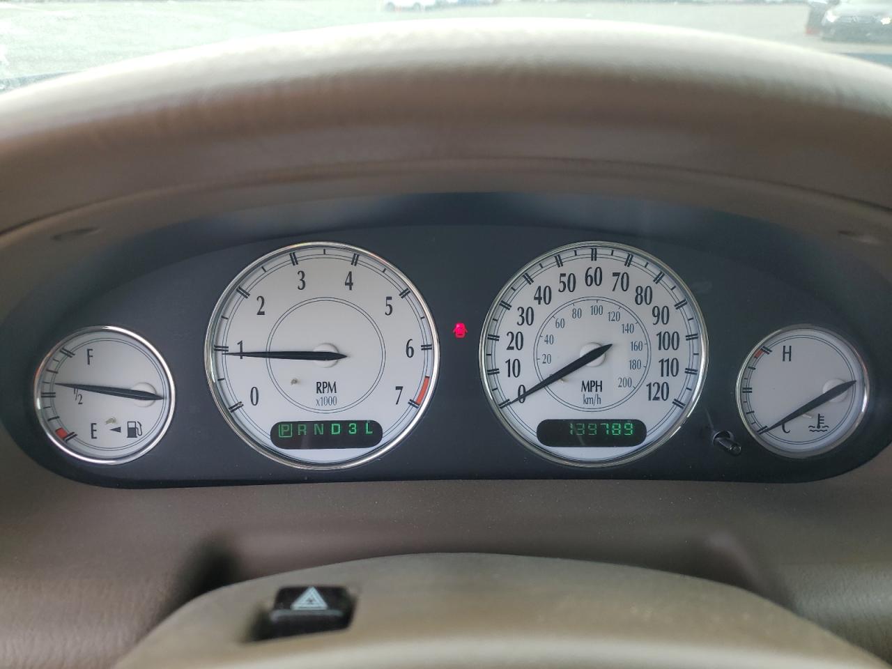 1999 Chrysler LHS - Image 9