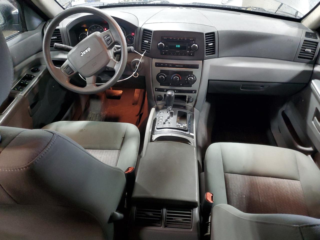 2007 Jeep Grand Cherokee - Image 8
