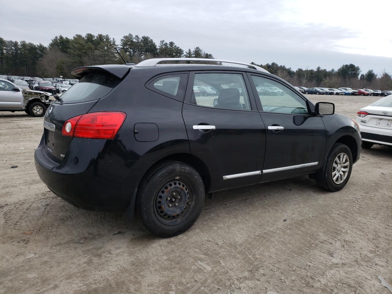 2015 Nissan Rogue - Image 3
