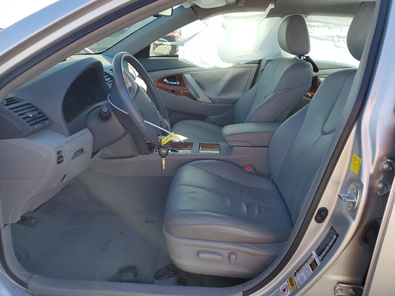 2011 Toyota Camry - Image 7