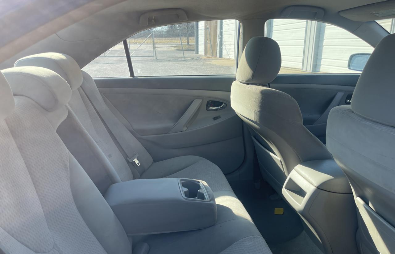2011 Toyota Camry - Image 6