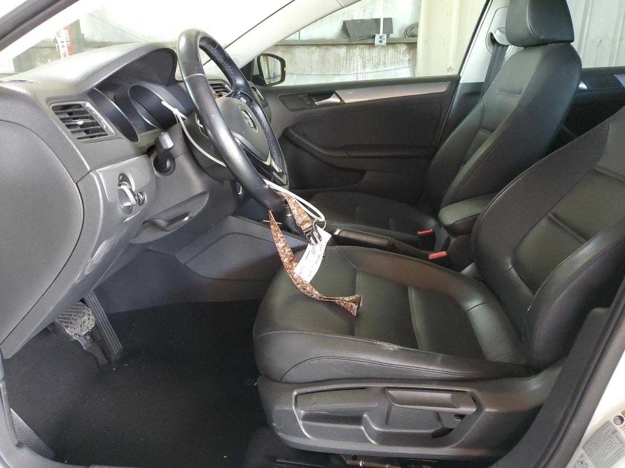 2015 Volkswagen Jetta - Image 7