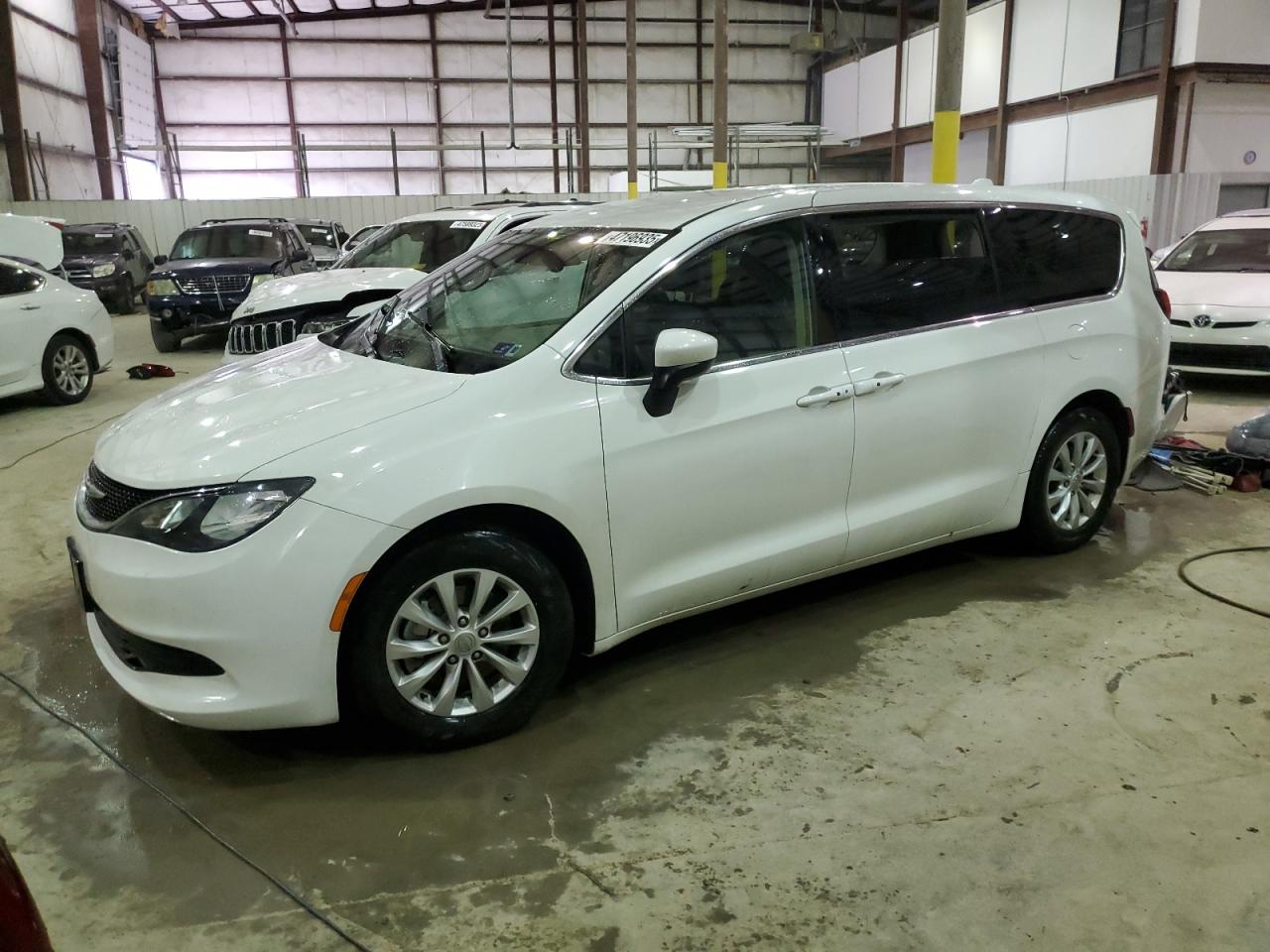 2017 Chrysler Pacifica Touring იყიდება Lawrenceburg-ში, KY - Water/Flood