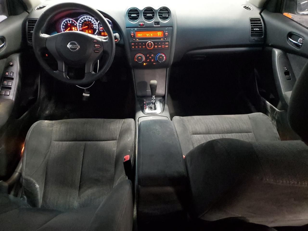 2012 Nissan Altima - Image 8