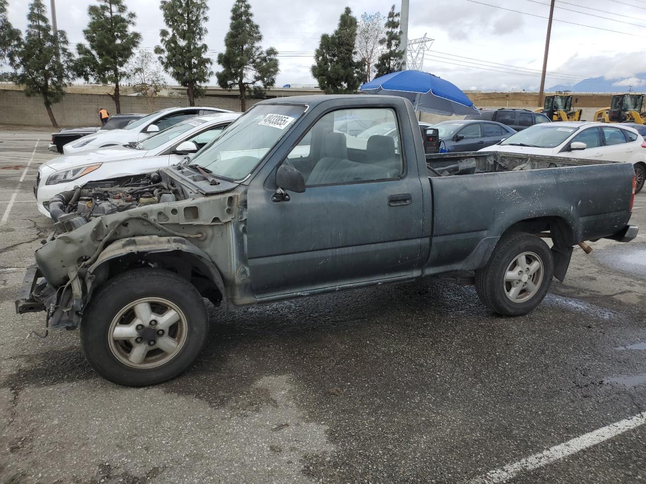 1992 Toyota Pickup - Image 1