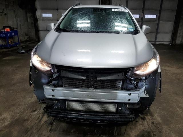  CHEVROLET TRAX 2017 Srebrny