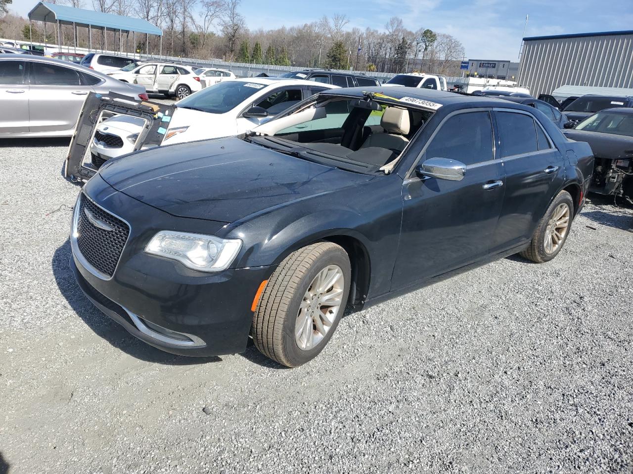 2015 Chrysler 300C for Sale in Spartanburg, SC - Top/Roof