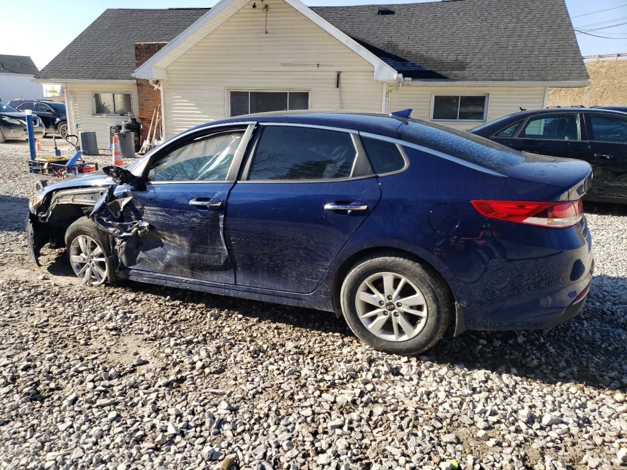 2017 Kia Optima - Image 2