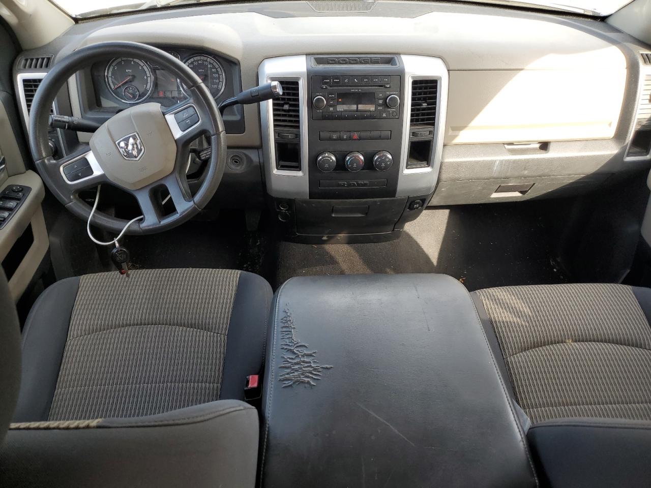 2010 Dodge RAM - Image 8